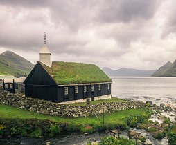 small church in Funningur